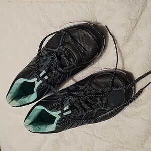 Danskin Now Womens Athletic Shoes